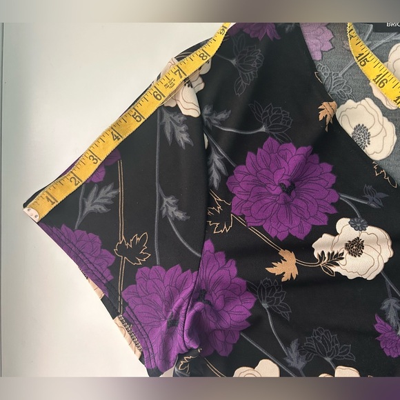 Floral Faux Wrap Top - Picture 6 of 6